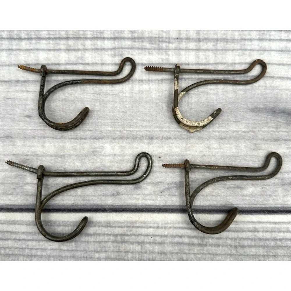 LOT OF 4 ANTIQUE BENT WIRE COAT HOOKS‎